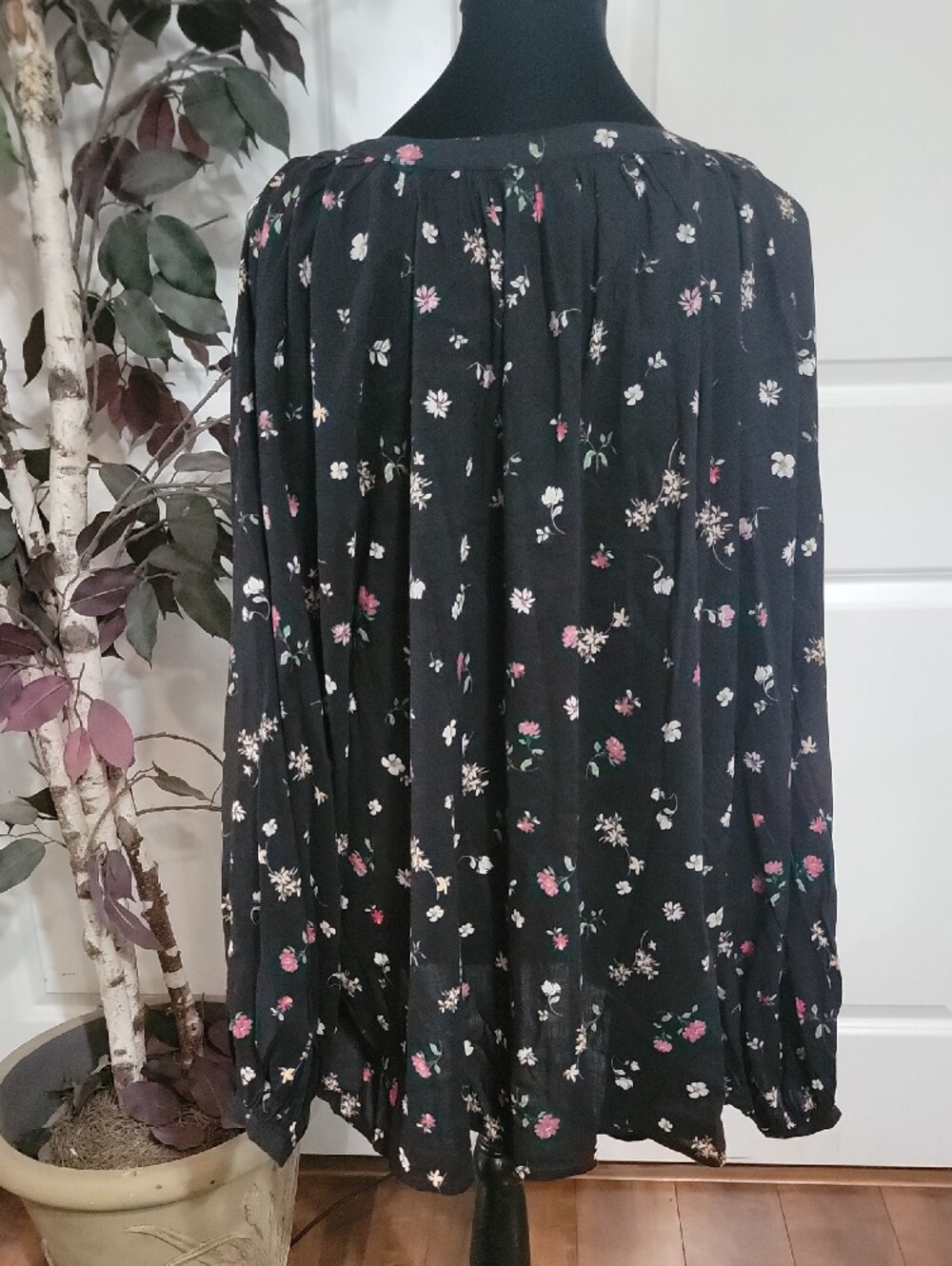 Old Navy Black Floral Split-Neck Peasant Blouse with Pink & White Flowers - Picture 4 of 5